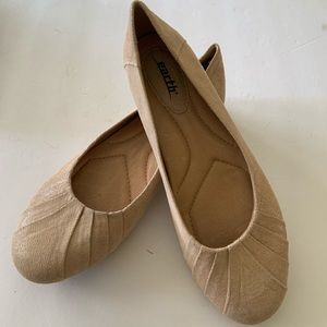 Earth Flats, Light Beige, New